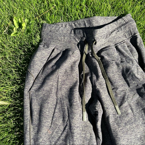 Lululemon Ready To Rulu Pant *29" - Picture 3 of 5